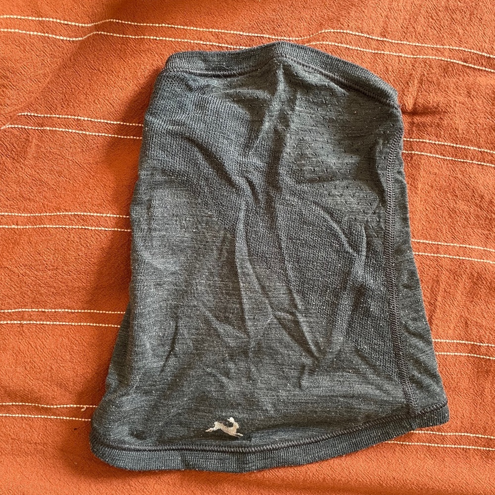 Tracksmith Brighton Neckwarmer/Gaiter - faded blue